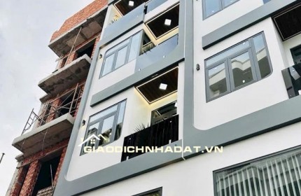 NHÀ 5 TẦNG CAO CẤP GẦN TÊN LỬA – KHU PHÂN LÔ ĐỒNG BỘ – FULL NỘI THẤT – SỔ HOÀN CÔNG 2025