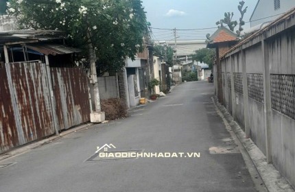 MT LÔ GÓC KO LG HÔNG - NỞ HẬU ĐẸP - CHÍNH CHỦ TRANG BÌA - 81,6M2 2 Tầng - TIỆN ÍCH BAO QUANH - NHỈNH 6 TỶ
