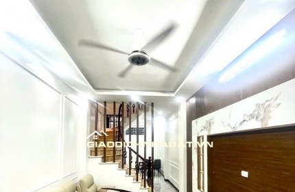 NHÀ CỔ NHUẾ – 55M2 – MẶT TIỀN 5M – GIÁ CHỈ 5 TỶ – SỔ ĐỎ SẴN SÀNG