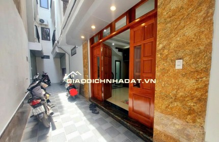 Trung tâm quận Hai Bà Trưng - Lê Thanh Nghị DT32m x 5 tầng, MT7.2m, nhà đẹp, gần phố