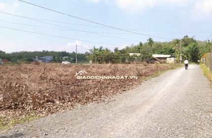 Bán gấp 200m2 đất giá 200 triệu liên hệ 0357 645 645