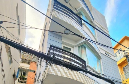 Oto đỗ cửa 40m ra Phan Đăng Lưu - 7,8Tỷ TL.