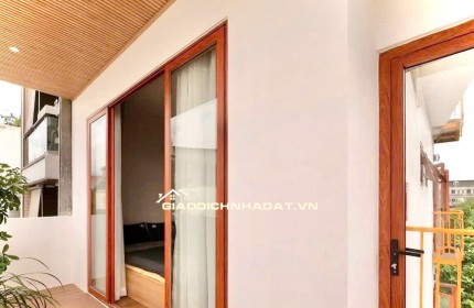 9 TỶ NHỈNH: DÒNG TIỂN 13% - BÁN NHÀ PHÚ NHUẬN, THÍCH QUẢNG ĐỨC- 5 TẦNG 11 CĂN HỘ DỊCH VỤ- DTS 330M2