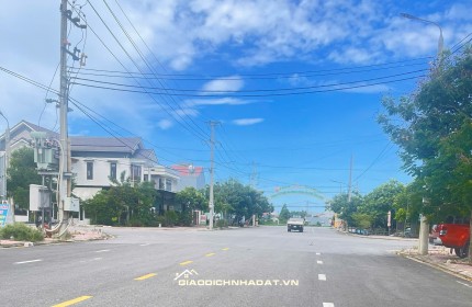 Bán đất nền_Ngay Hội An_Gần biển, gần chợ_Ngay truc chính giao thông
