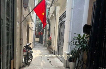 Nhà Giải Phóng - Phương Liệt - 37m2, 4T - 6.93 tỷ(CTL) - Lô góc-  20m ra Giải Phóng - Cạnh ĐH Kinh Tế Quốc Dân.