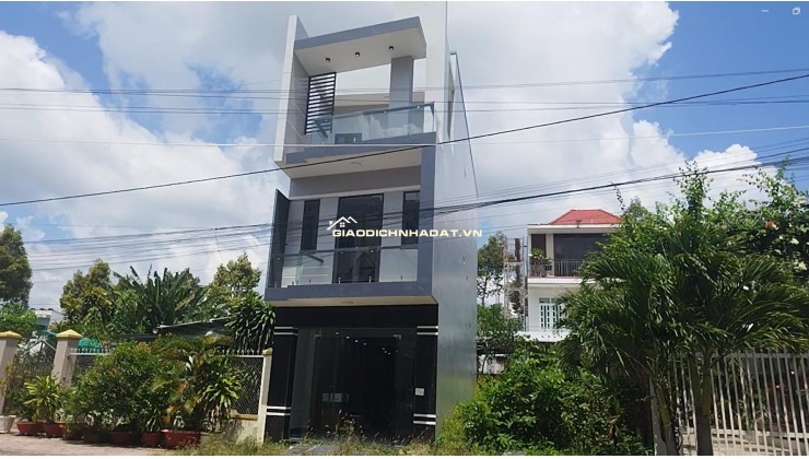 Bán Nhà Mặt Phố Số 2, TTTM Vincom Sa Đéc, Đồng Tháp. 75m2, 3 Tầng, 6PN. Giá 6.2 Tỷ, Sổ Hồng.