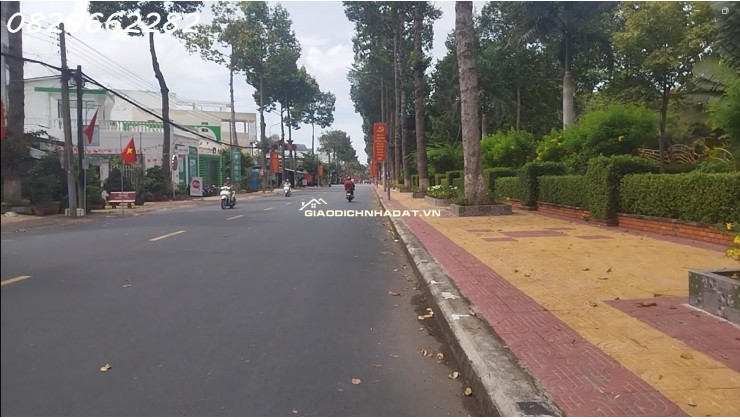 Nhà đất Mặt tiền đường Tôn Đức Thắng, Sa Đéc, Đồng Tháp, 150m2, sổ hồng đủ.