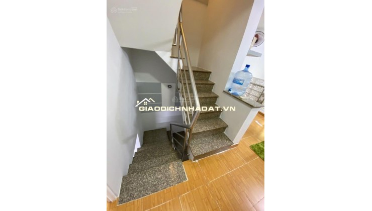 Gấp bán nhà cho con đi học Quận 11 40m2,4Tầng,4PN,3WC,Giá chỉ 5Tỷ600(Còn TL)