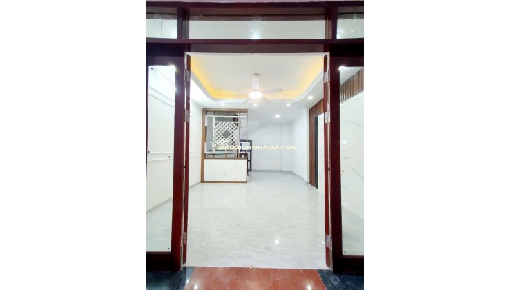 NHÀ ĐẸP MỚI TINH . Cổ Nhuế - Bắc Từ Liêm 35m 6 tầng mặt tiền 4,3m 7,25 tỷ 
sổ đỏ vuông vắn cất két .