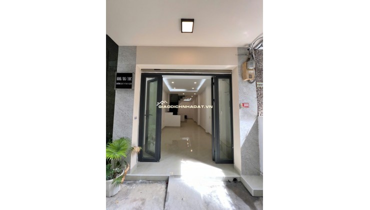 Bán nhà đúc 2 lầu hẻm 606 Đường 3 Tháng 2, P14 Q10 ngay trung tâm SG