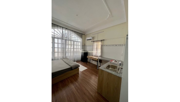 Cho thuê căn hộ full nội thất vị trí đẹp ngay Lý Chính Thắng Q3