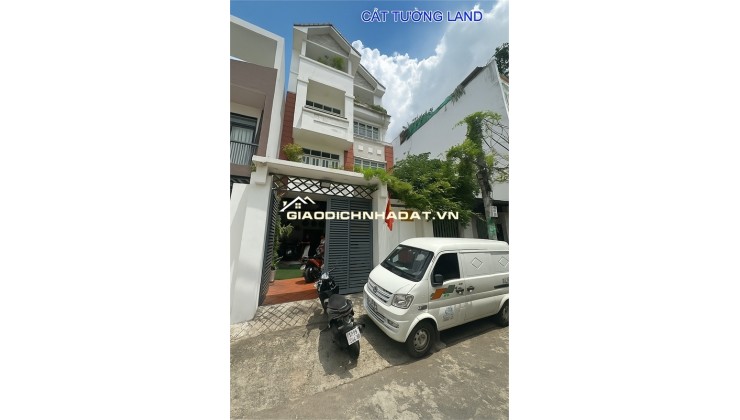 Bán Gấp! Biệt Thự ngay Chợ Tân Hương, Tân Phú – Giá Giảm 2 tỷ, cơ hội vàng cho khách mua thật sự