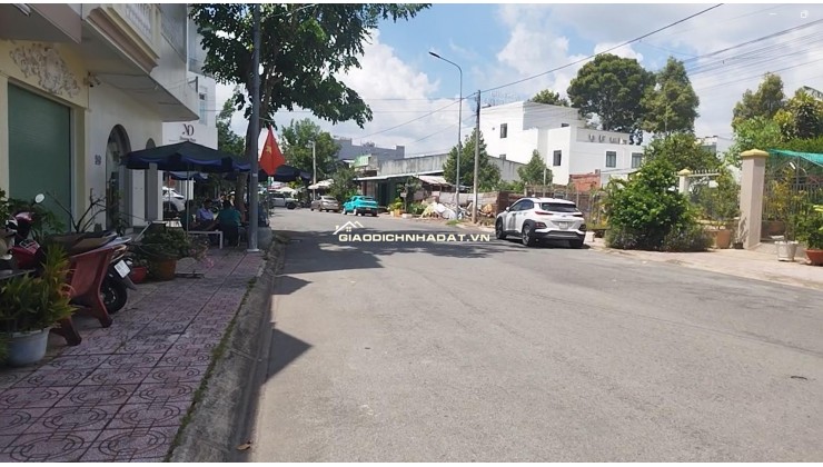 Bán Nhà Mặt Phố Số 2, TTTM Vincom Sa Đéc, Đồng Tháp. 75m2, 3 Tầng, 6PN. Giá 6.2 Tỷ, Sổ Hồng.