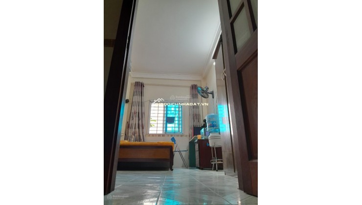 Cho thuê phòng trọ studio số nhà 15B ngõ 49 Đường Hoàng Hoa Thám, Phường Ngọc Hà, Ba Đình, Hà Nội