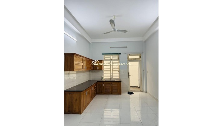 Bán Gấp Nhà Xinh- An Lạc Bình Tân - 84m2 - Hẻm 9M - Vuông Vức ~85tr/m2