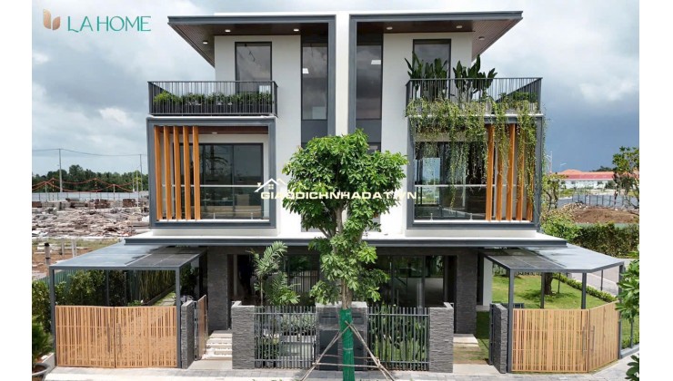 Nhà phố giáp Bình Chánh chỉ trả trước 850 triệu