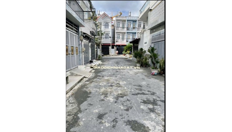 Bán nhà 1 trệt 2 lầu 1 ST hẻm xe hơi Lê Văn Lương, Xã Nhơn Đức Nhà Bè