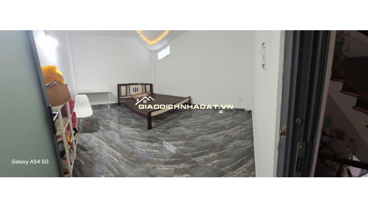 Phòng cho thuê mới 20m2 Full nội thất cơ bản hẻm 118 Phan Huy Ích