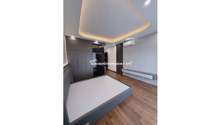 Bán nhà Ngọc Thuỵ Long Biên oto đỗ cổng thông- Nhỉnh 6 tỷ( TL)