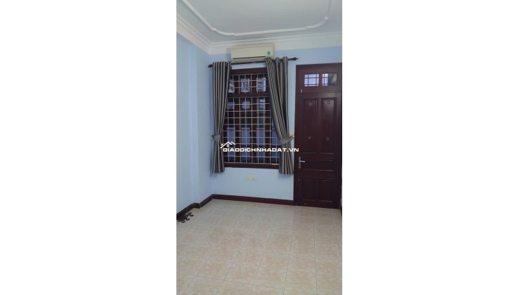 Chính chủ cần cho thuê nhà riêng nguyên căn tại ngõ 463 Đội Cấn, Vĩnh Phúc, Ba Đình, Hà Nội