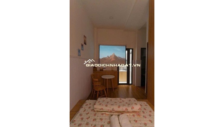 Chính chủ cho thuê nhà nguyên căn đang kinh doanh airbnb tại điạ chỉ: 100/25 Trần Hưng Đạo, phường Cầu Ông Lãnh, Quận 1, TPHCM