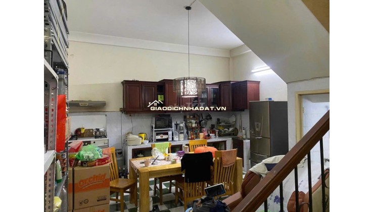 Bán nhà MT Trương Hoàng Thanh P12 Tân Bình 2 lầu (4PN, 3WC)