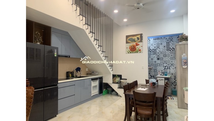 TRUNG TÂM TAM PHÚ - SIÊU PHẨM NHÀ ĐẸP HẺM XE HƠI TAM PHÚ, TP THỦ ĐỨC - SÁT MẶT TIỀN ĐƯỜNG - 52M2 - 3 TẦNG BTCT - NỘI THẤT XỊN SÒ
