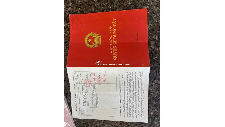 sau đây là một số tiêu đề lưu ý, đáp ứng các yêu cầu của mình:

1.  **[Hàm Tân] Bán đất thổ cư mặt tiền QL55, 1475m2 sổ đỏ trao tay, giá chỉ 4 tỷ!