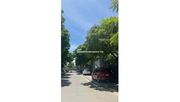 TRUNG TÂM BA ĐÌNH - NHÀ MỚI ĐẸP - THANG MÁY - Ô TÔ VÀO NHÀ - 5 TẦNG - 55M