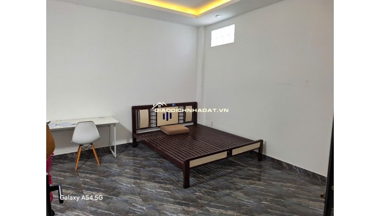 Phòng cho thuê mới 20m2 Full nội thất cơ bản hẻm 118 Phan Huy Ích