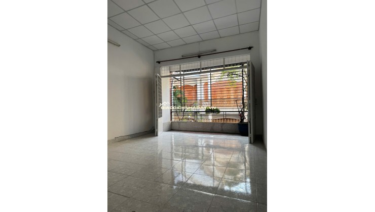 Nhà trống giao ngay 1 trệt 1 lầu hẻm xe hơi 117/1 Ba Vân P14 Tân Bình