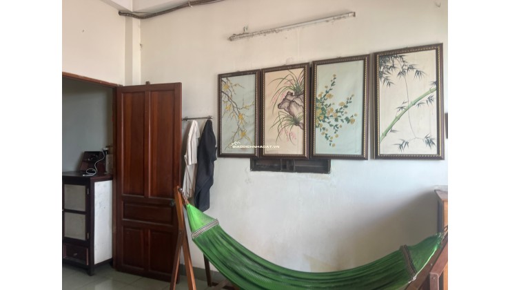 NHÀ 1 ĐỜI CHỦ - HẺM NGỰA CHUẨN 8M THÔNG THẲNG 1 TRỤC - CÁCH MẶT TIỀN BÙI QUANG LÀ 100M.
PHƯỜNG 12 GÒ VẤP- 4MX15M - 5 TẦNG 6 PN 4WC- GIÁ 7 TỶ THƯƠNG