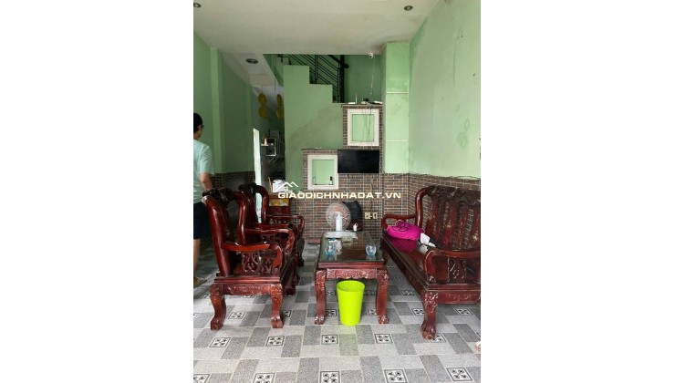 LÔ GÓC - GẦN XH - SỔ VUÔNG HOÀN CÔNG