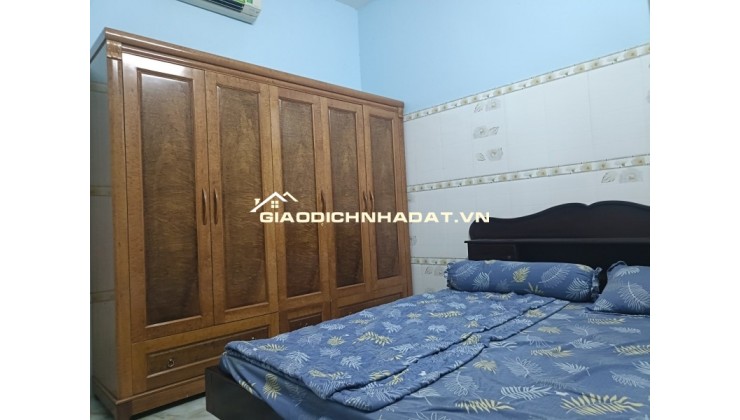 NHÀ 2 TẦNG BTCT - XÂY TƯỜNG 20CM - CÁCH ĐẠI HỌC TÀI CHÍNH MARKETING 50M - CÓ PN TRỆT - SÂN ĐỂ Ô TÔ = 5.8 tỷ