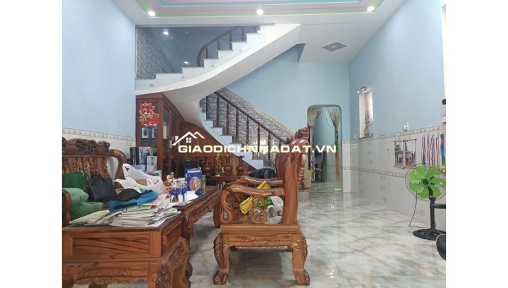 NHÀ 2 TẦNG BTCT - XÂY TƯỜNG 20CM - CÁCH ĐẠI HỌC TÀI CHÍNH MARKETING 50M - CÓ PN TRỆT - SÂN ĐỂ Ô TÔ = 5.8 tỷ