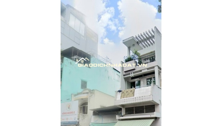 NHÀ HIẾM Q10 – CÁCH MT VÀI BƯỚC CHÂN – DT 33M² – CHỈ 3.X TỶ – Lê hồng phong Q10