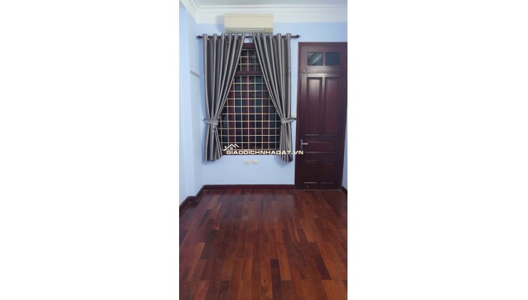 Chính chủ cần cho thuê nhà riêng nguyên căn tại ngõ 463 Đội Cấn, Vĩnh Phúc, Ba Đình, Hà Nội