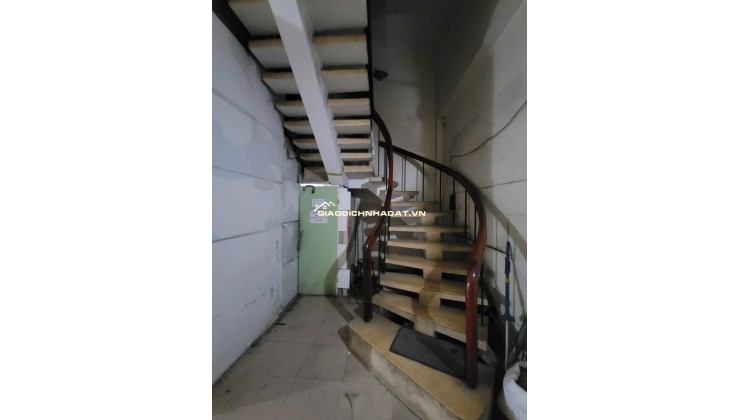Chính Chủ Bán Mặt Tiền Trần Minh Quyền, P.11, Q.10. DT: (4.7 x 11m), Giá Chỉ 20 Tỷ. Liên Hệ: 0911.160.692