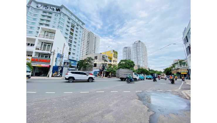 Chính Chủ Bán Mặt Tiền Hoàng Minh Giám, P.9, Q. Phú Nhuận. DT: (5x20m), Giá Chỉ 23 Tỷ. Liên Hệ: O911.16O.692