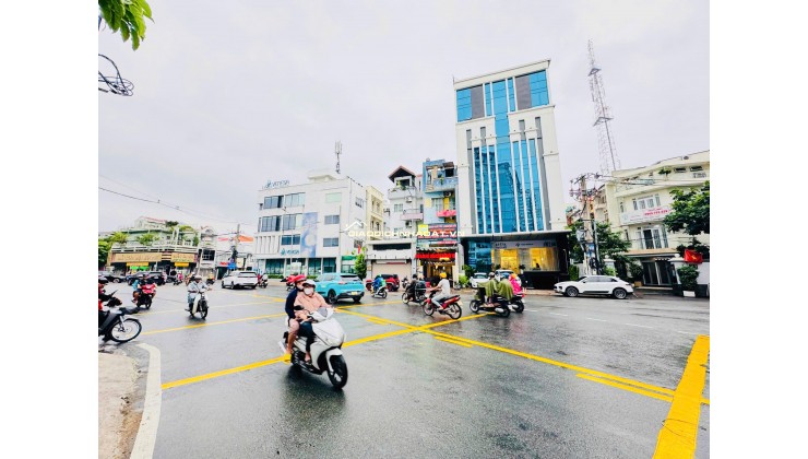 Chính Chủ Bán Mặt Tiền Hoàng Minh Giám, P.9, Q. Phú Nhuận. DT: (5x20m), Giá Chỉ 23 Tỷ. Liên Hệ: O911.16O.692