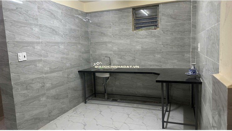 CHO THUÊ NHÀ NGUYÊN CĂN – 2 TẦNG + 1 TẦNG LỬNG – VỊ TRÍ SIÊU ĐẸP, HIẾM