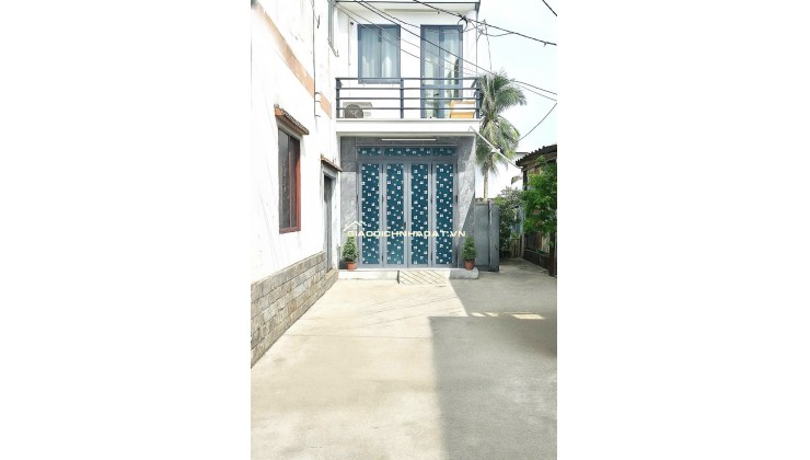 Nhà dưới 2 tỷ: 30m2 Sổ riêng 2 tầng, không QH LG, hẻm 4m sát mặt tiền trung tâm Q11. VŨ 0933910039