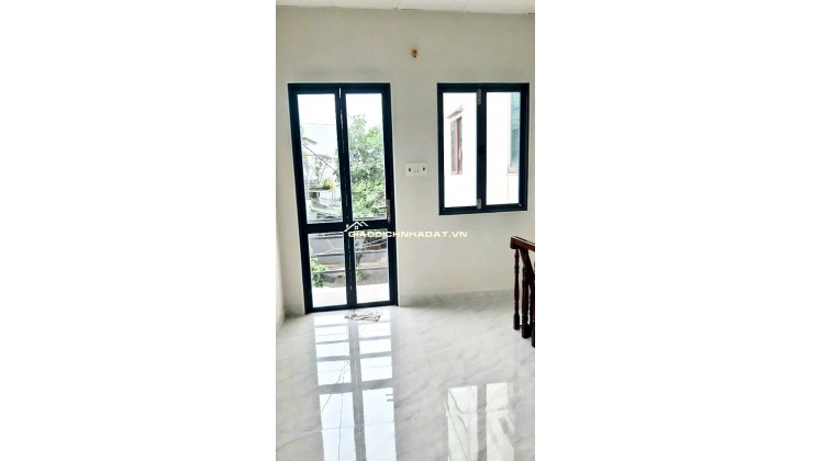 Nhà dưới 2 tỷ: 30m2 Sổ riêng 2 tầng, không QH LG, hẻm 4m sát mặt tiền trung tâm Q11. VŨ 0933910039