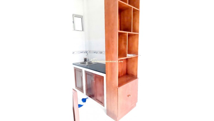 Nhà dưới 2 tỷ: 30m2 Sổ riêng 2 tầng, không QH LG, hẻm 4m sát mặt tiền trung tâm Q11. VŨ 0933910039