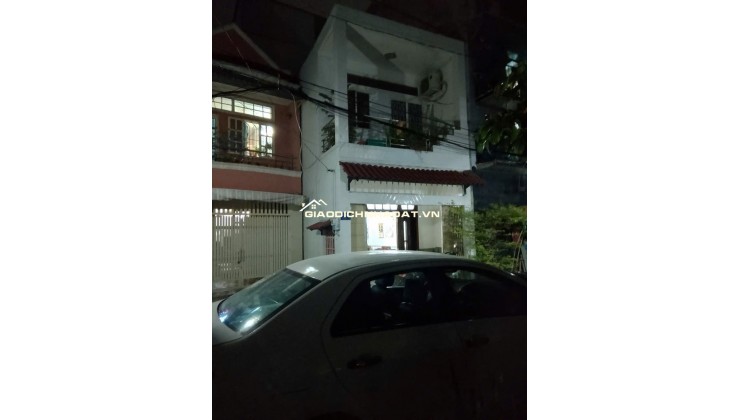  NHÀ BÁN  - VỊ TRÍ VÀNG – NGAY TTTM  – 52M2 - NỞ HẬU TÀI LỘC - HXH - NHỈNH 4