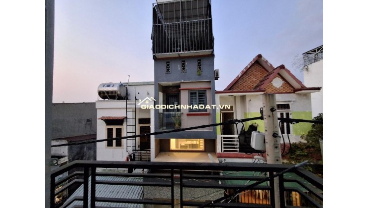 CHÍNH CHỦ - NHÀ 3 TẦNG - HẺM Ô TÔ LÝ THUYẾT - NGANG 4.5M GIÁ 5.X TỶ