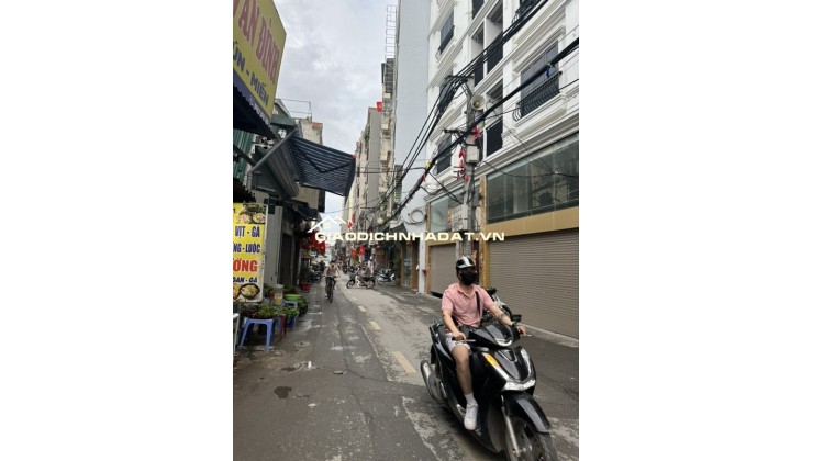 Nhà Mỹ Đình, lô góc, dân xây 40m2, 5 tầng, chào 7.1 tỷ có thương lượng