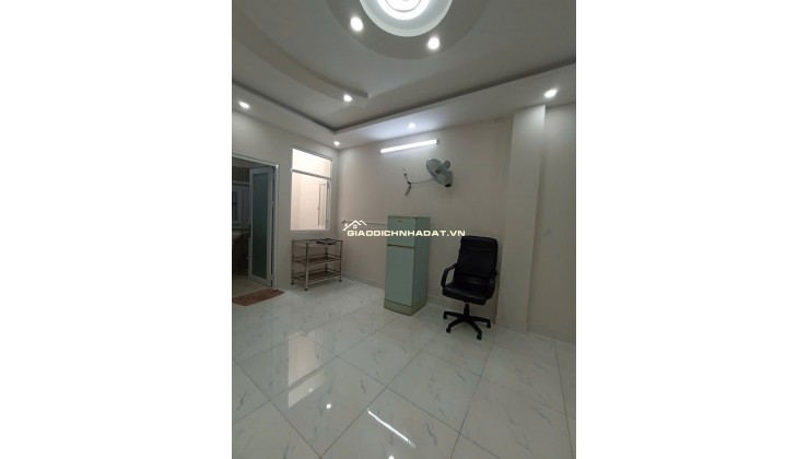 PHÒNG FULL NỘI THẤT  QUẬN 12  GIỜ GIẤC TỰ DO CHỈ 3,2 TRIỆU/ THÁNG