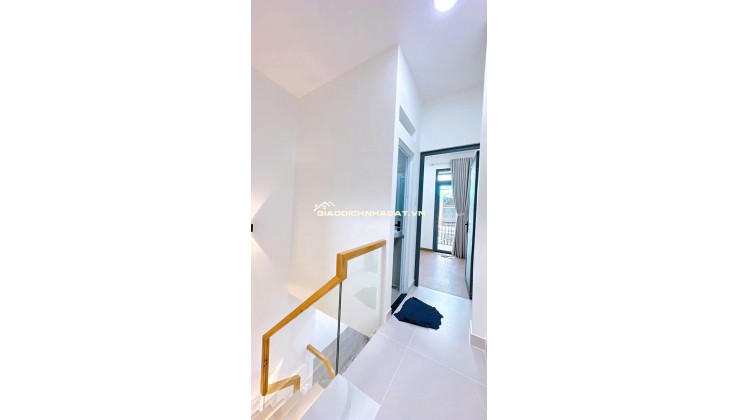 CÁCH 3 CĂN RA MẶT TIỀN 
NHÀ MỚI CÓ 4 TỶ  DTDS 50 M2