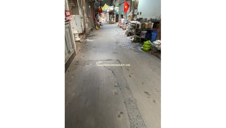 Tây Hồ trung tâm cực hiếm 62m, 3 tầng, oto qua nhà, thuận tiện cho kinh doanh, cho thuê!